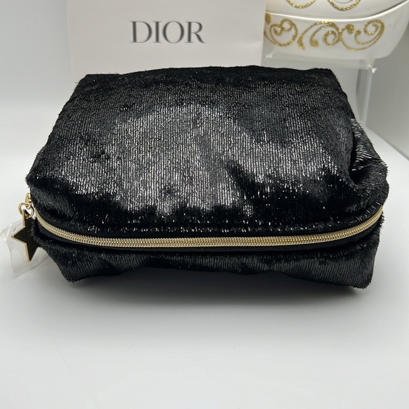 Dior Beaute Black Velvet Pouch Bag Logo CD Star Zipper Pull, EDP & Foundation - Picture 15 of 17